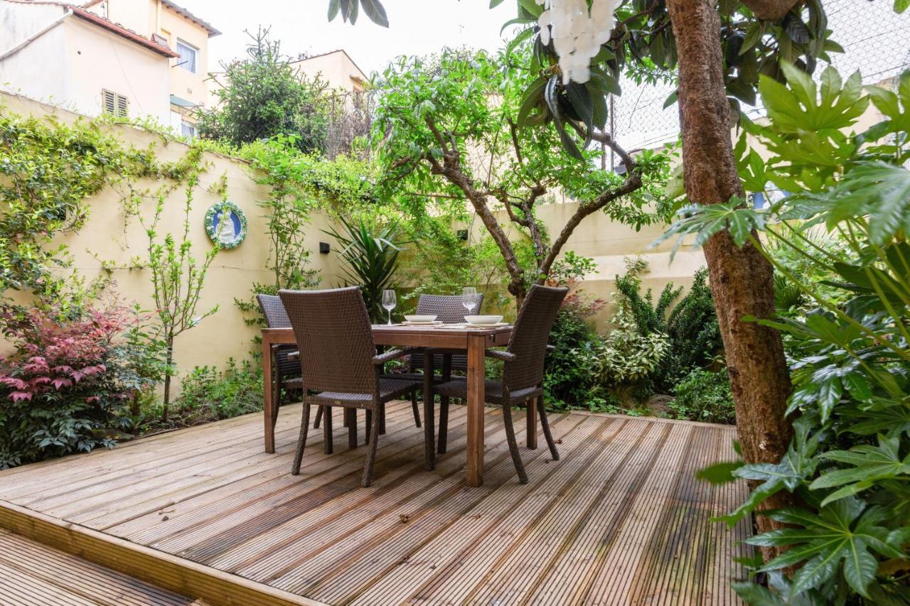 Oltrarno Bright Apartment Con Patio Privato ฟลอเรนซ์ ภายนอก รูปภาพ