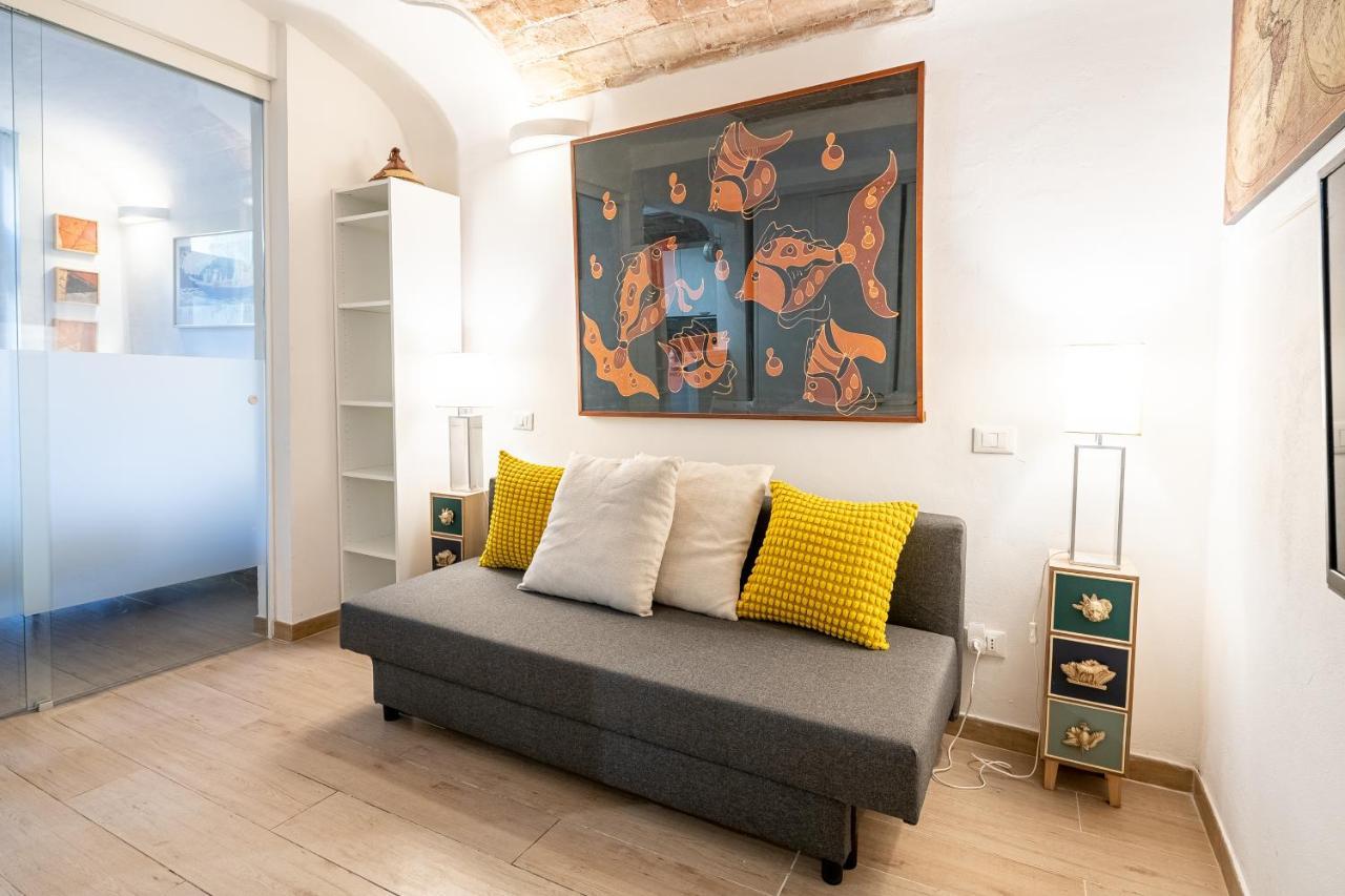 Oltrarno Bright Apartment Con Patio Privato ฟลอเรนซ์ ภายนอก รูปภาพ